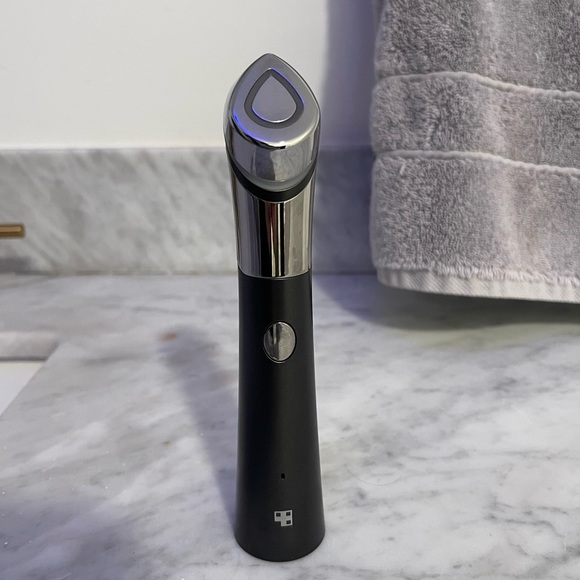 MediCube Glow Booster Age-R Booster-H - Picture 1 of 5